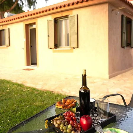 Plane Tree House Дом отдыха *