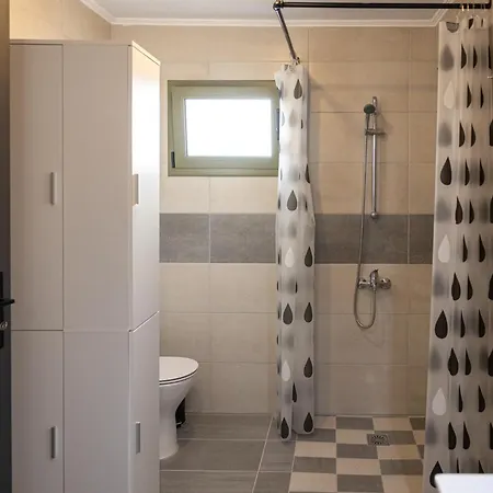 Plane Tree House Kardhakáta